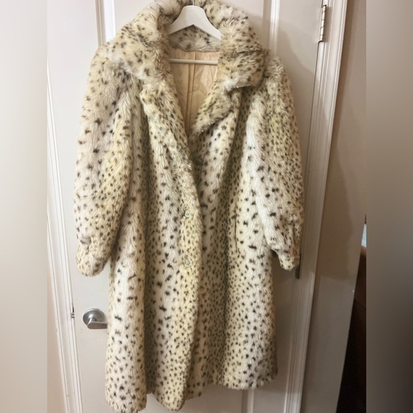 Sporto Cream and Black Faux Fur Teddy Jacket - Picture 1 of 11